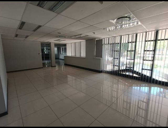 BUSINESS PROPERTY TO RENT IN WELTEVREDEN PARK